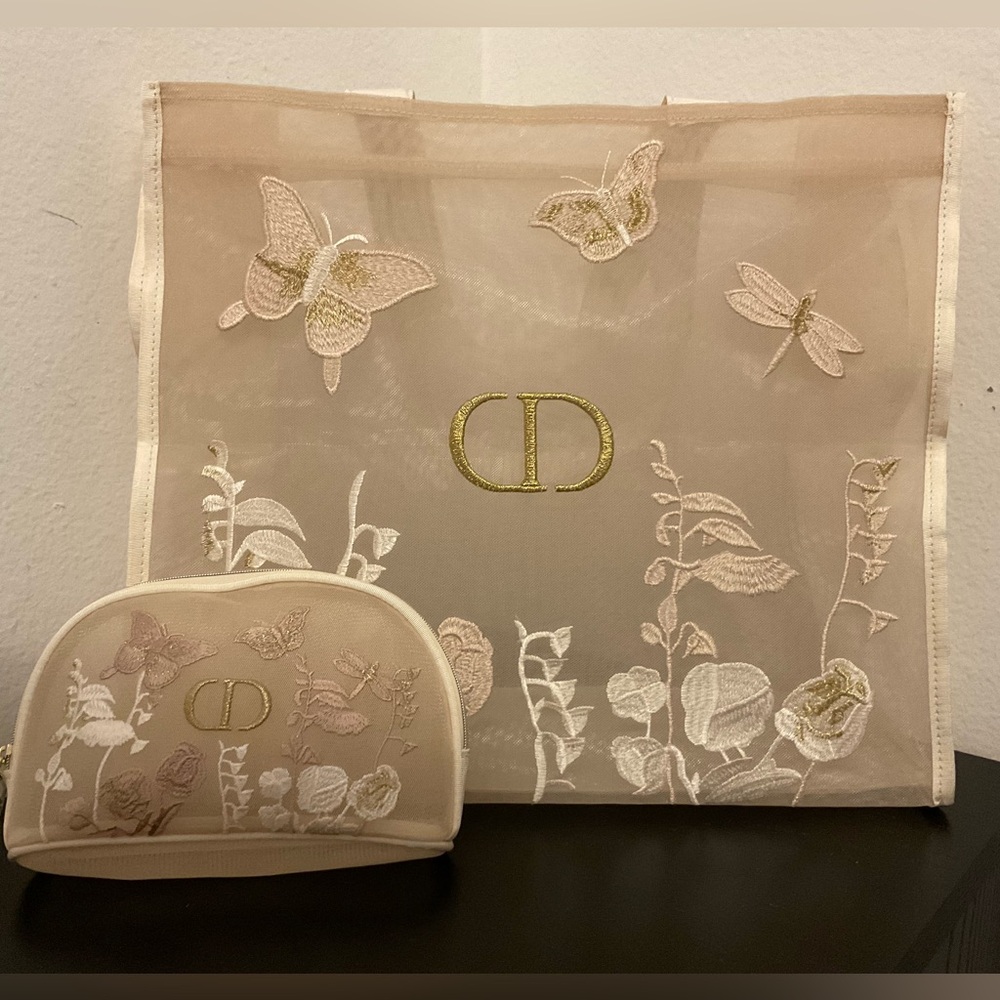 New Dior GWP Tote and Pouch Set with Embroidered Butterflies - Picture 2 of 6